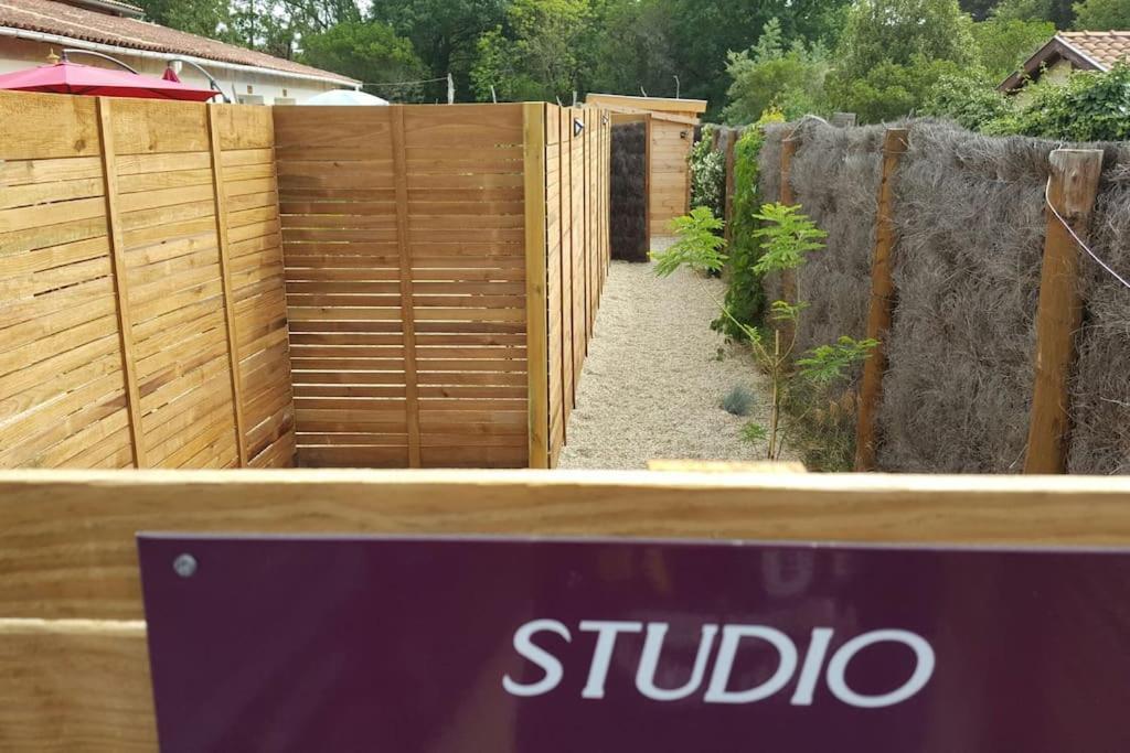 Le Chai De L'Ocean - Studio Avec Jardin Et Terrasse - Plage 300 M Soulac-sur-Mer Exterior photo